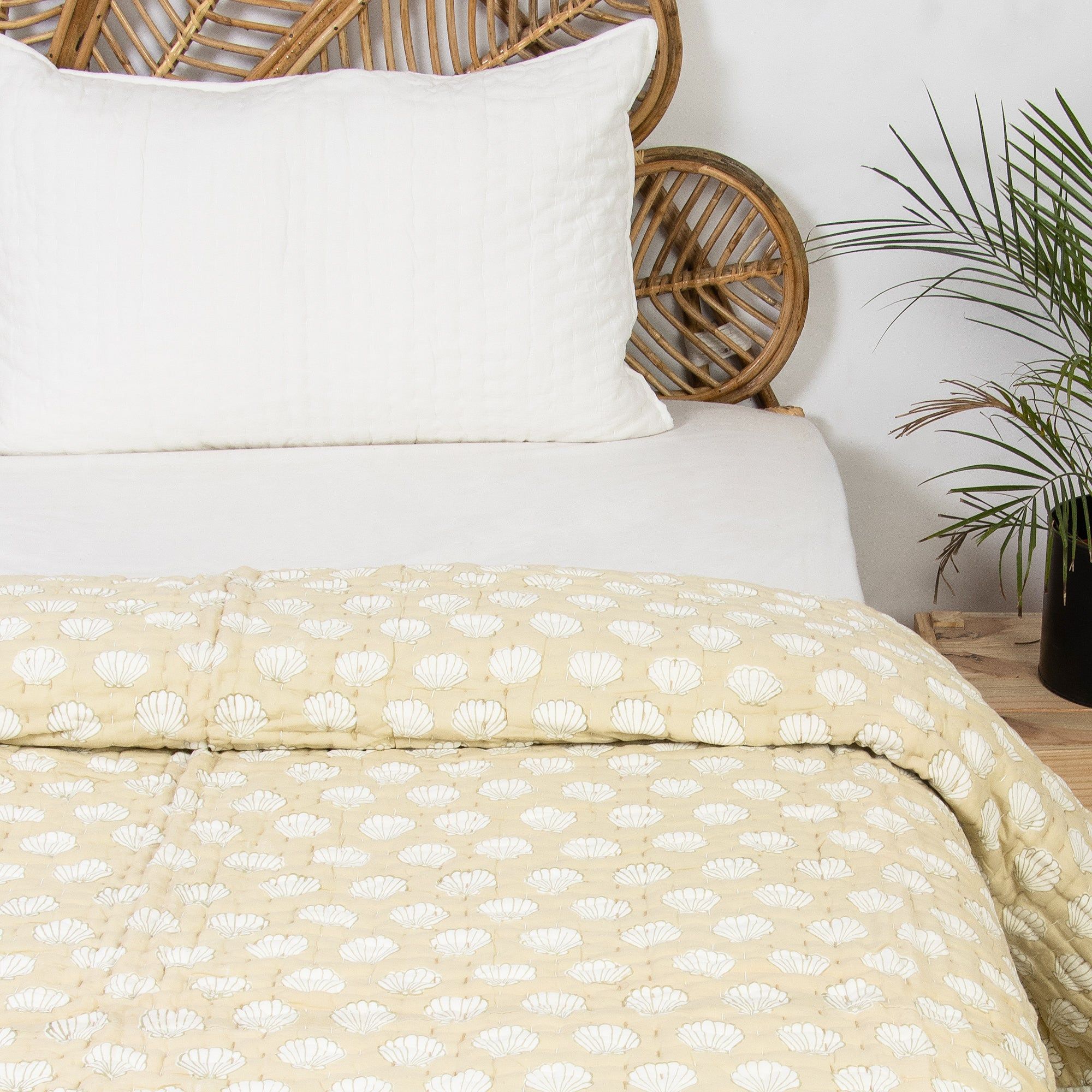 Premium Hand Block Soft Comfort Blanket Quilts For Winter